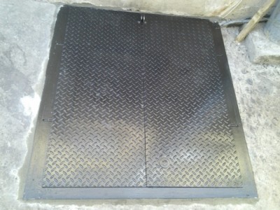 Sidewalk steel cellar door Commercial diamond plate