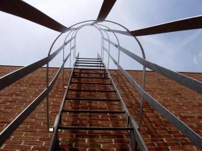 Roof ladder Galvanized cage Heated bent welded ladder frame
