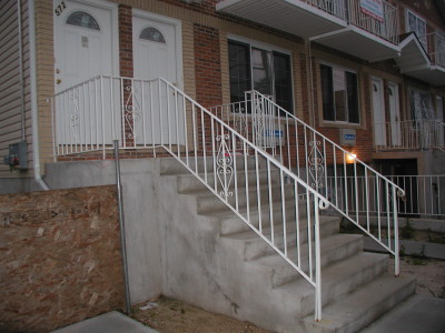 Steel welded economy stair railings solid pickets handrail molding