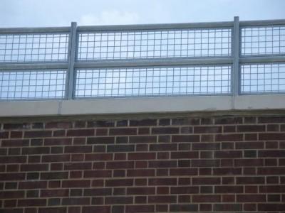 wire mesh roof parapet railings