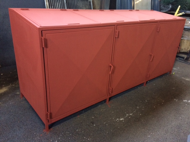 primed trash box