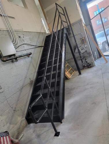 Indoor commercial fireproof mezzanine office stairs